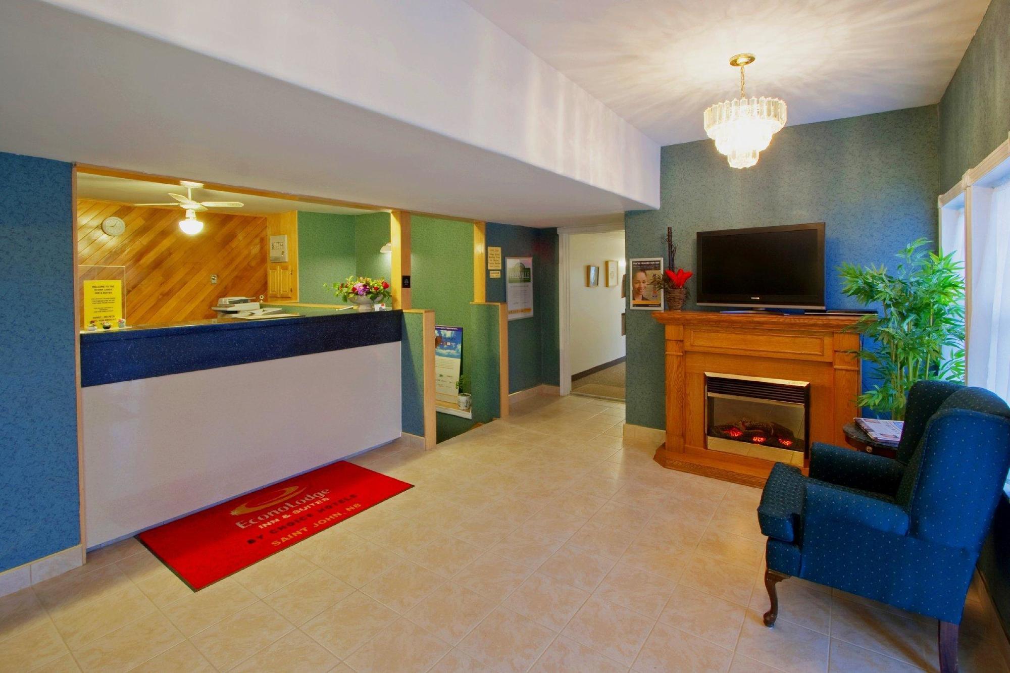 Econo Lodge Inn & Suites Saint John Exteriör bild