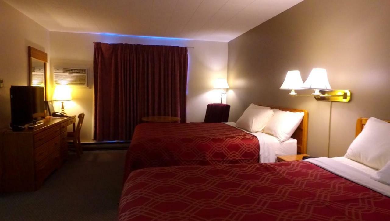 Econo Lodge Inn & Suites Saint John Exteriör bild