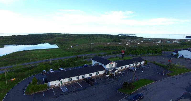 Econo Lodge Inn & Suites Saint John Exteriör bild