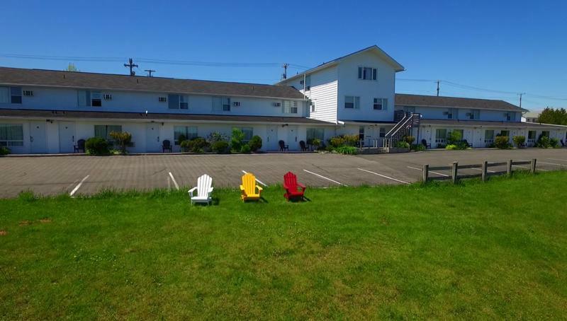Econo Lodge Inn & Suites Saint John Exteriör bild
